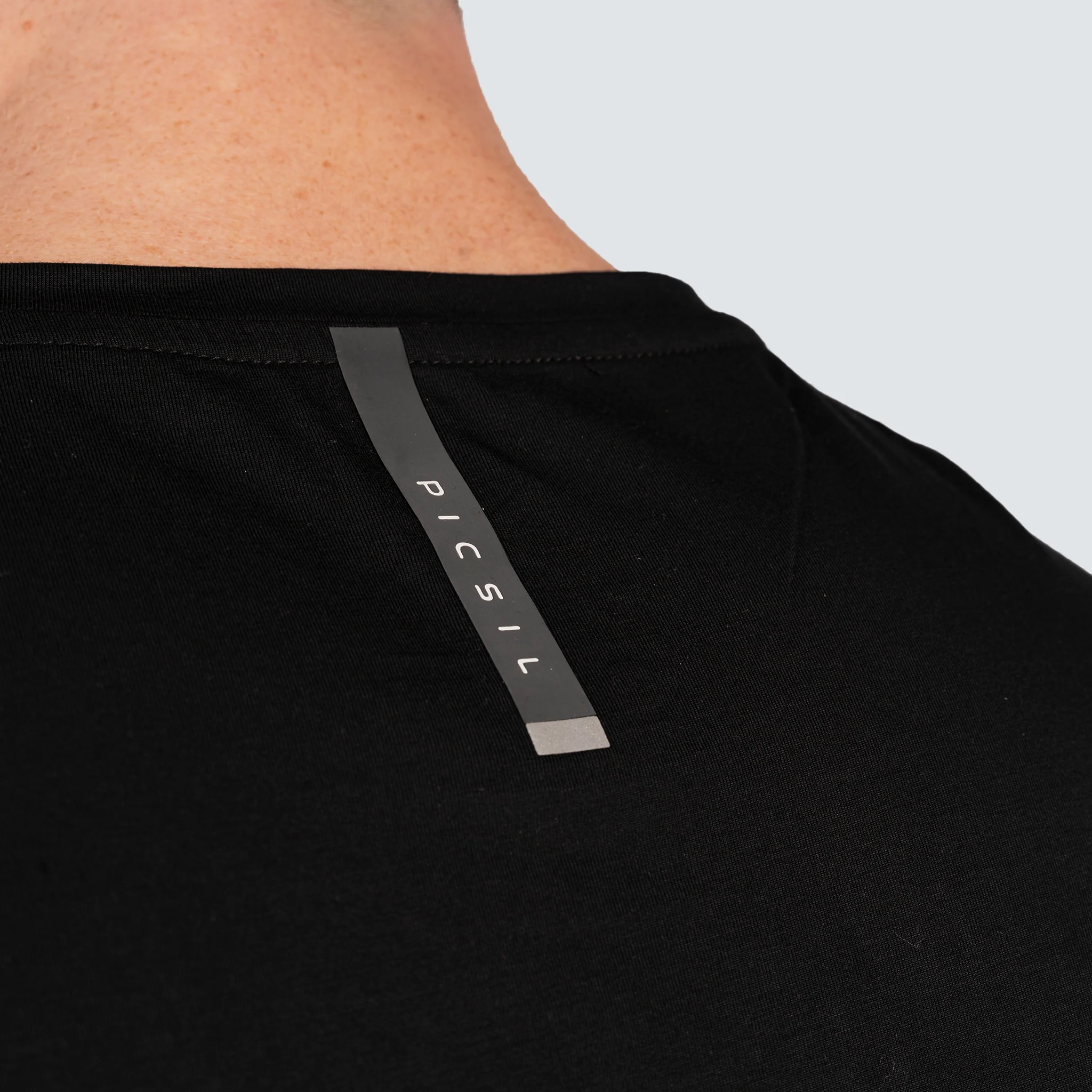 Camiseta Sin Mangas Hombre Essentials FY26 - Image 18